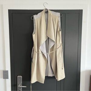 VINCE  GRAY LEATHER SLEEVELESS BELTED  VEST COAT  JACKET  SIZE XS